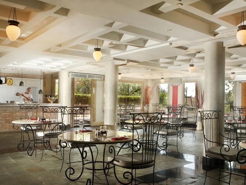 Resor Nikko Bali Benoa 5*